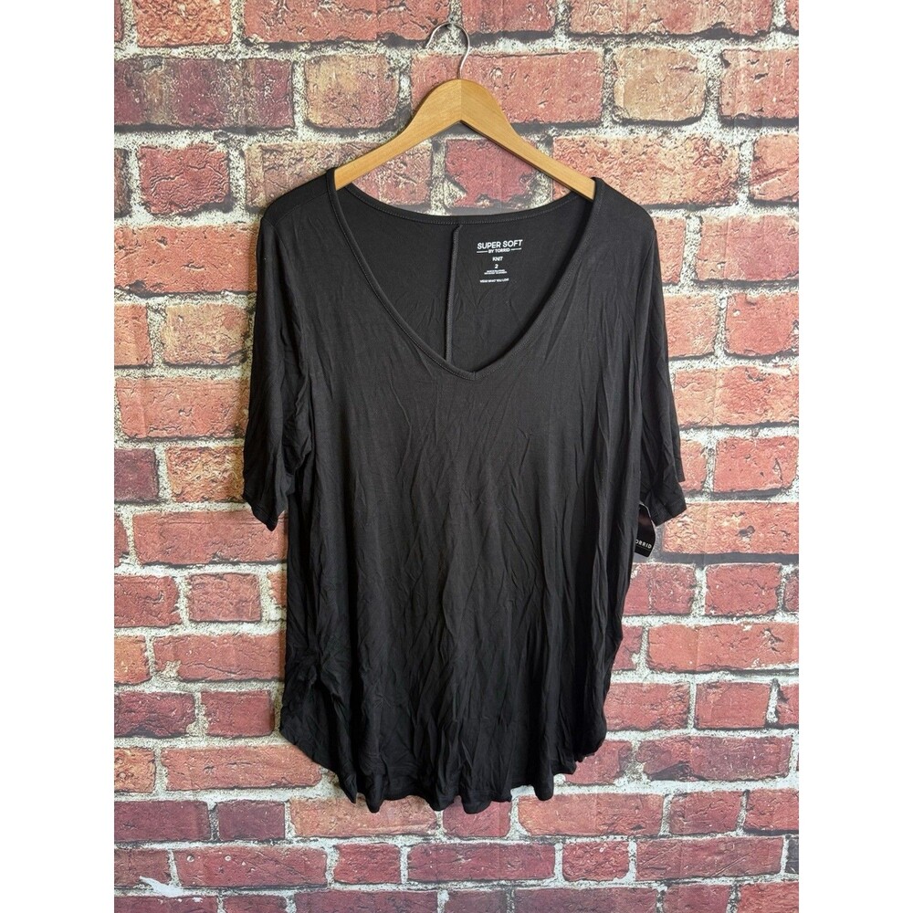 Torrid Super Soft Womens Black Short Sleeve T-shirt Size 2 Knit NWT